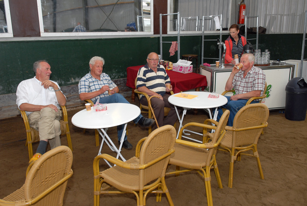 Geitenkeuring in Manege De Delft, van Geitenfokvereniging Assendelft e.o.