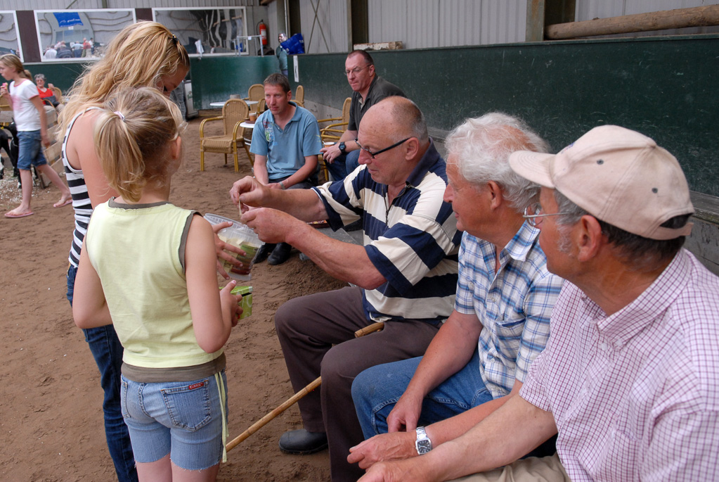 Geitenkeuring in Manege De Delft, van Geitenfokvereniging Assendelft e.o.